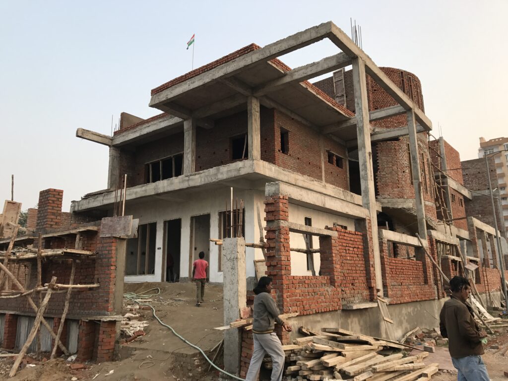 R.P. YADAV BANGLOW opp Delhi public school (6)